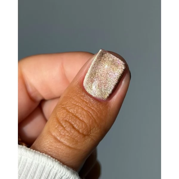 DARK Gel Polish Cat Eye 32 6 ml